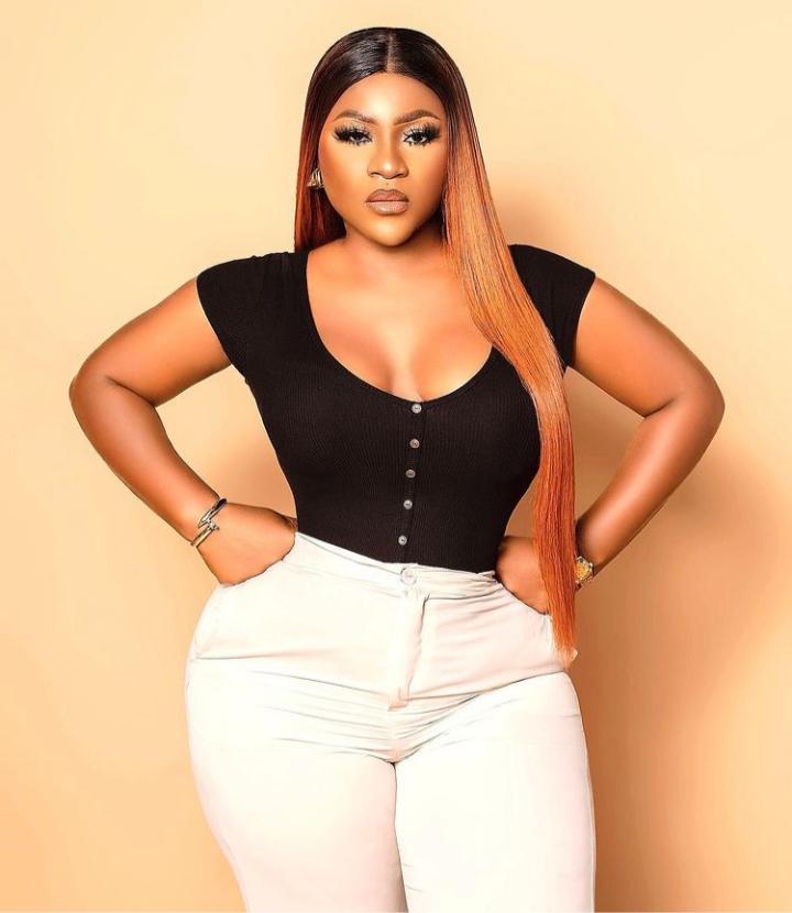 Nollywood Actress, Destiny Etiko Twerks Her Heavy Backside As She Hits 3Million Followers On Instagram 2 20210912 171008