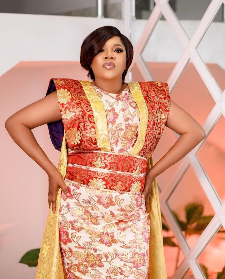 “Na God bless you no be man” Fans React As Osun state deputy Governor honours Actress Toyin Abraham (photos) 2 20210927 193542