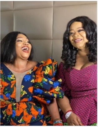 Meet Four Nollywood Stars And Their Mutual Friends In The Industry (Photos) 7 Bimbo Oshin and Jaiye Kuti
Nollygistvibes.com