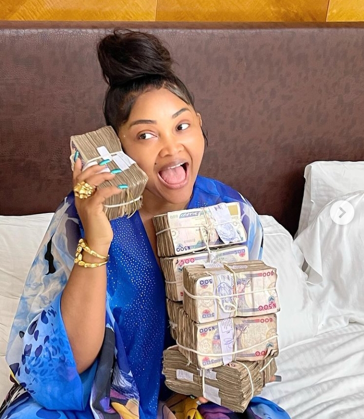“Do giveaway”, Toyin Abraham ‘begs’ Mercy Aigbe after displaying money online 2 Mercy Aigbe