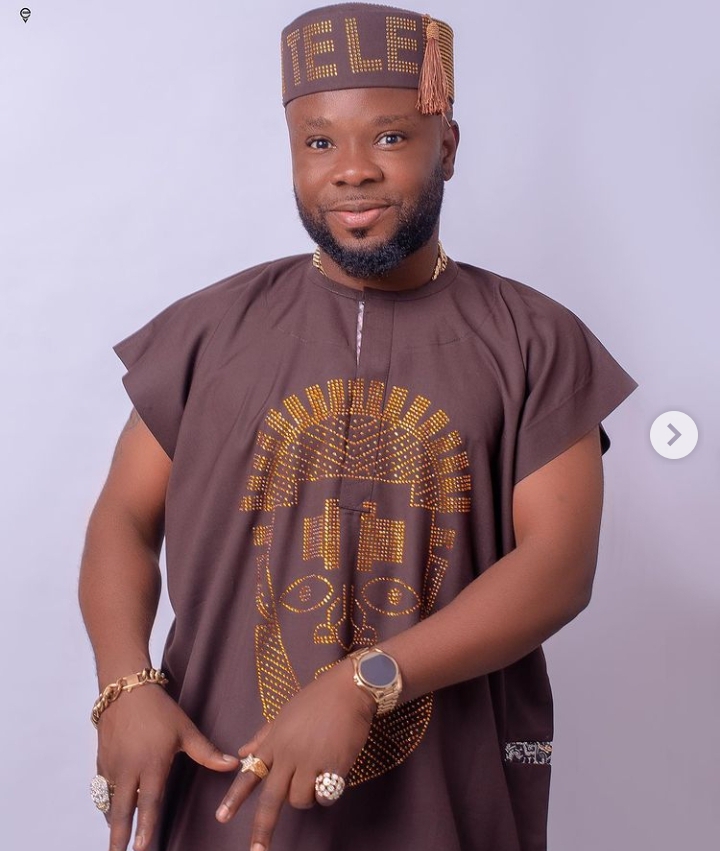 Mide Martins, Kolawole Ajeyemi, others, celebrate a colleague who won the 2021 Best Actor Award 2 colleague
