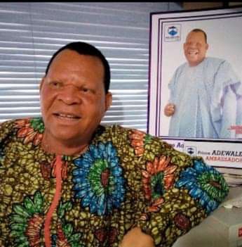 Yemi Elesho Celebrates His Father Adewale Elesho Birthday In A Special Way Today (Video) 2 Adewale