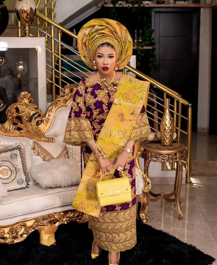 Check Out Lovely Pictures Liz Anjorin Shared With Her Husband As She Rocks Beautiful Native Dress (Photos) 2 Liz Anjorin