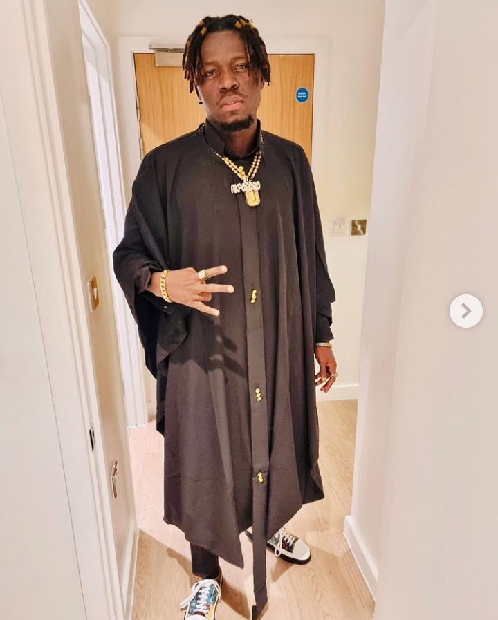 Reactions As Popular Nigerian Comedian, Akpororo, Warns His Fans Not To Hail Him Because Of Money (Video) 2 Akpororo