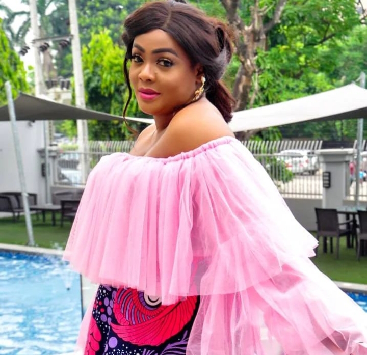 "She's too beautiful" - Comedian, Helen Paul Says As She Shares Photos Of Eniola Badmus On Instagram 2 Helen Paul