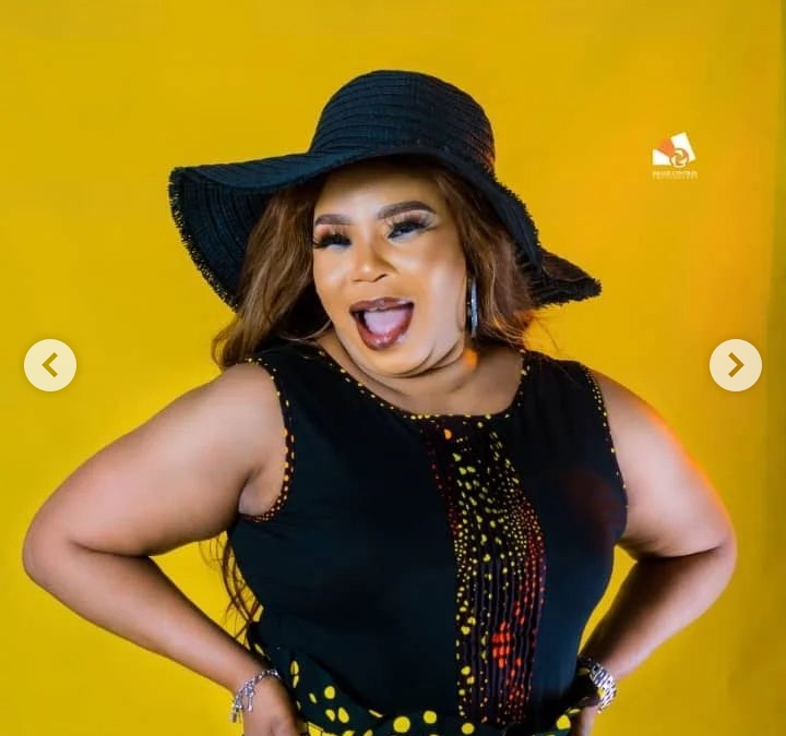"I Call Her Maami" Singer Yinka Ayefele Says As He Celebrates His Beautiful Wife Birthday Today (Photos) 6 Screenshot 20220227 104524