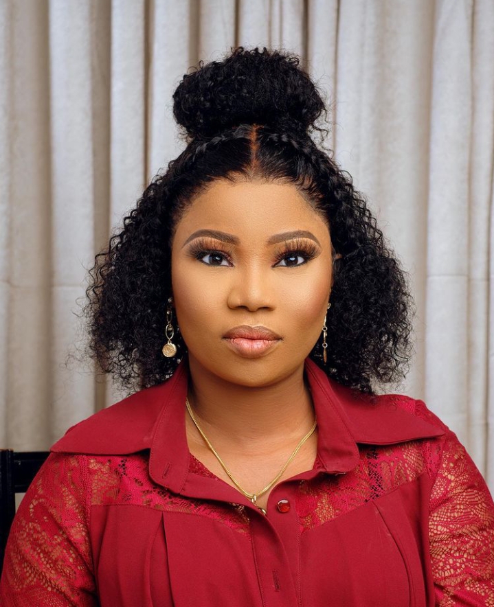 “Opportunity arises for the prepared mind”, Olayinka Solomon, Regina Chukwu react as actress Seyi Edun brags over her latest achievement. 2 actress Seyi Edun brags
