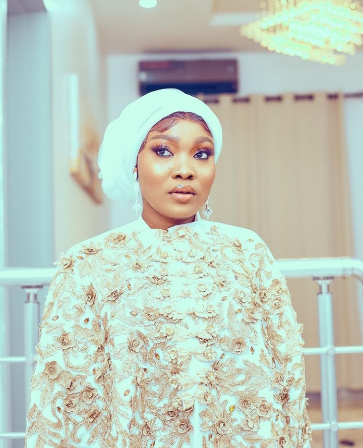 Cute Abiola's Wife Reacts As She Spots Him with Ladies At A Party (Video) 2 Cute Abiola's Wife Reacts
