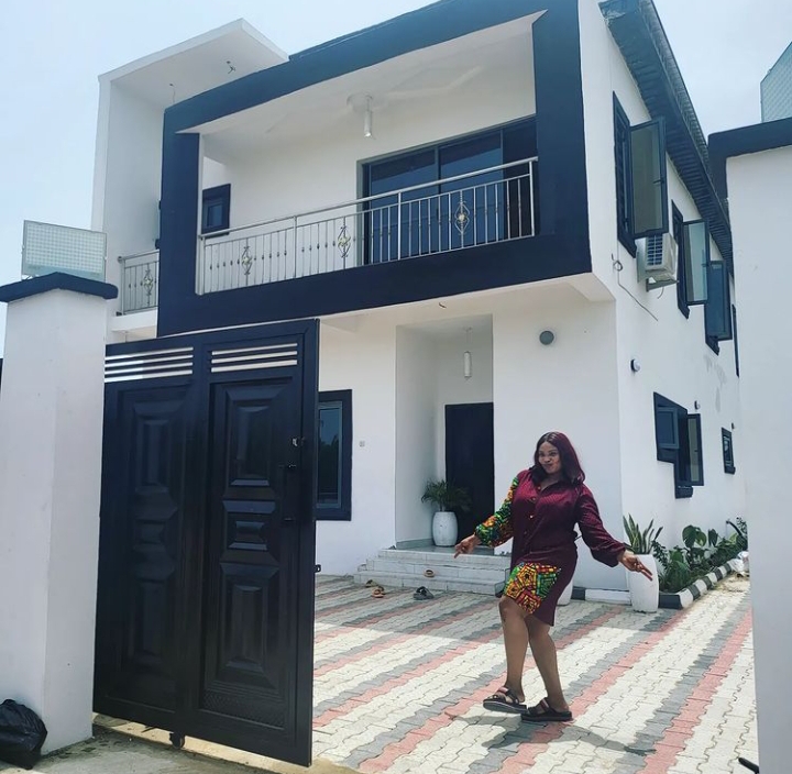 Congratulations To Actress, Laide Bakare As She Acquires A Mansion In Lekki (Photos) 6 Screenshot 20220330 170140