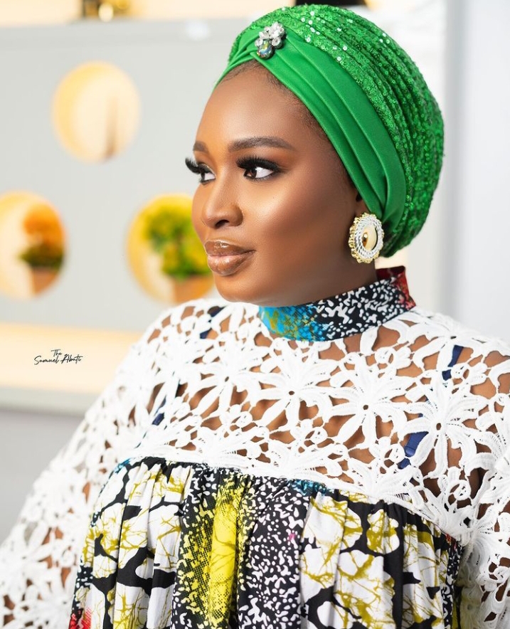 Adebimpe Oyebade Adedimeji Shares Her New Picture To Show Off Her Beauty, On Her Instagram Page. 2 Adebimpe Oyebade Adedimeji