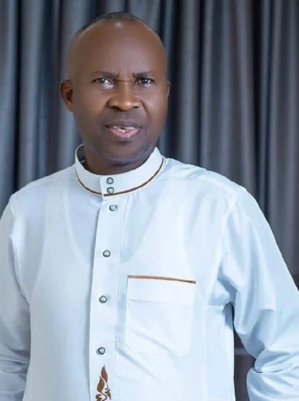 Fans React As Comic Actor, Okunnu Shares Adorable Pictures Of His Beautiful Family On Instagram (Photos) 2 Okunnu