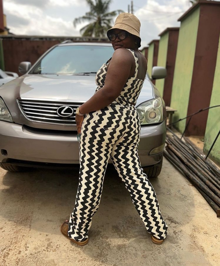 Celebrities and fans Send Congratulatory Messages As Germany-based Yoruba Actress, Olaide Oyedeji Buys A New Car 2 Germany-based Yoruba Actress, Olaide Oyedeji