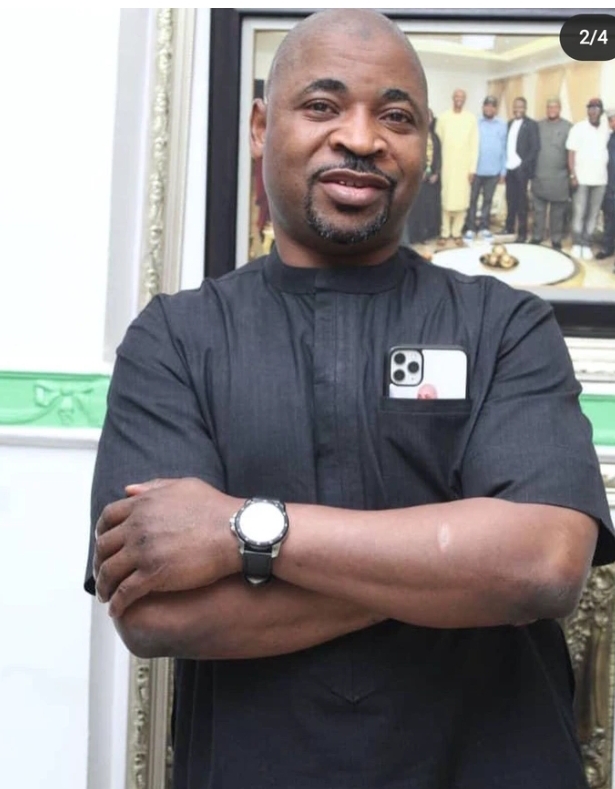 Lagos State NURTW Chairman, MC Oluomo Visits Mecca with His Two wives and Children to Perform Umrah 2 Screenshot 20220429 155111