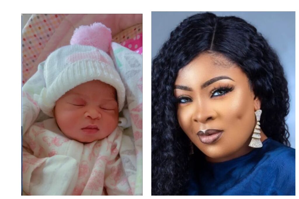 Tope Alabi, Femi Adebayo, Nollywood stars react as Bidemi Kosoko shares video of herself and her new baby (video) 2 Bidemi Kosoko