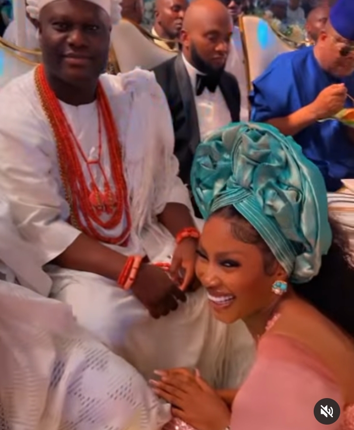 Former beauty queen Ronke Tiamiyu excited as she meets Ooni of Ife 2 Screenshot 20220503 091432