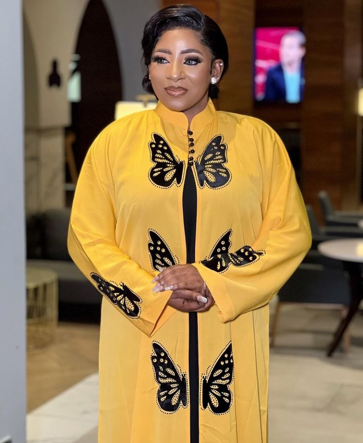 Actress Mide Martins holds remembrance ceremony for Funmi Martins after abandoning her grave for 20 years (Video) 2 Mide Martins