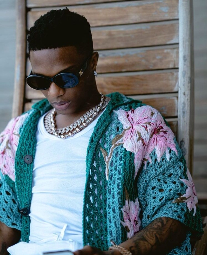 Wizkid’s babymama Jada Pallock hails his fans as they drag Davido 2 Wizkid’s babymama Jada Pallock hails his fans as they drag Davido