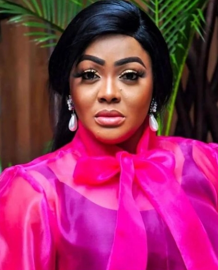 Why you should reduce your friends – Comedian Helen Paul 2 Comedian Helen Paul