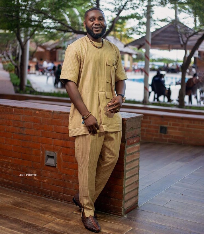 Fans Hail Actor Jide Awobona As He Rescues His Colleague Who Almost Got Drowned In A New Movie Role (Video) 2 Jide Owobona