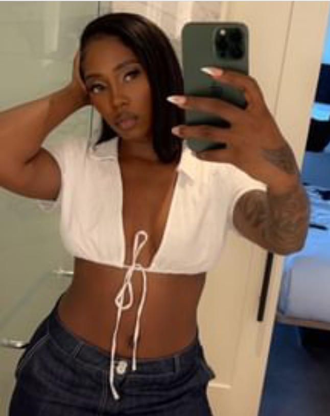 Uche Madwagu Reacts As Tiwa Savage Shows Off Her Beauty On Instagram in a Revealing Crop Top (Photos) 2 Tiwa Savage