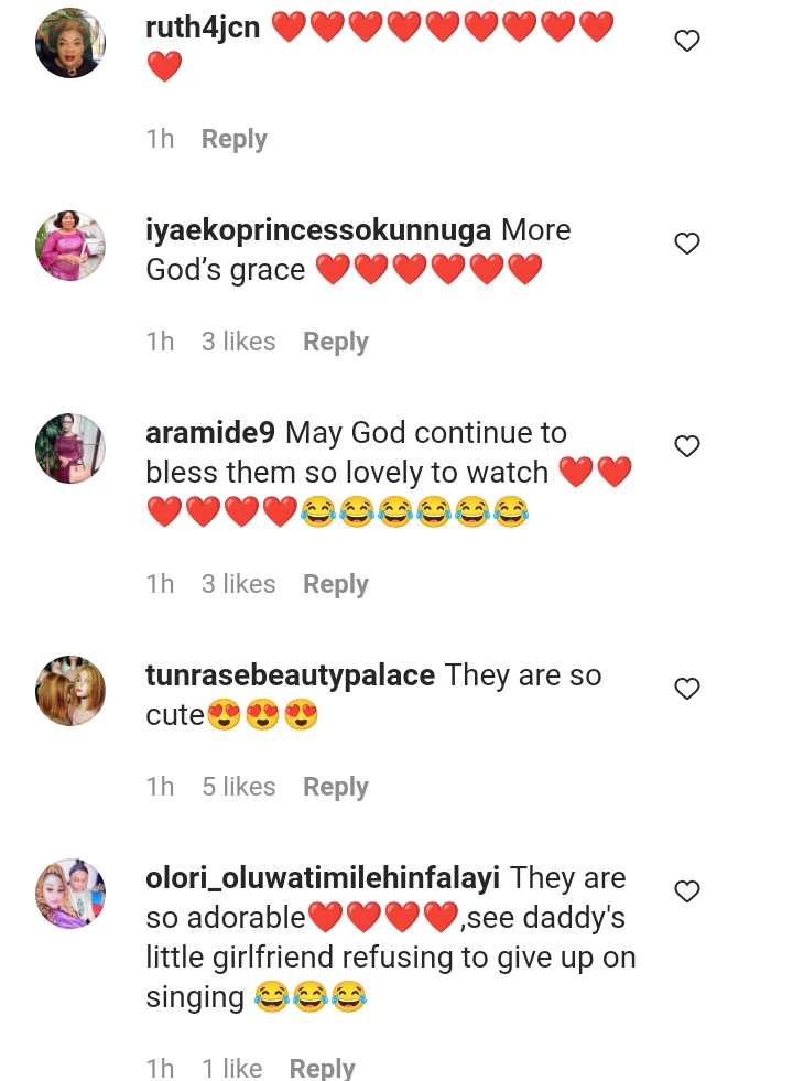 Reactions As Singer Yinka Ayefele Triplet Wanted To Take Over The Stage (Video) 4 Screenshot 20220625 152958