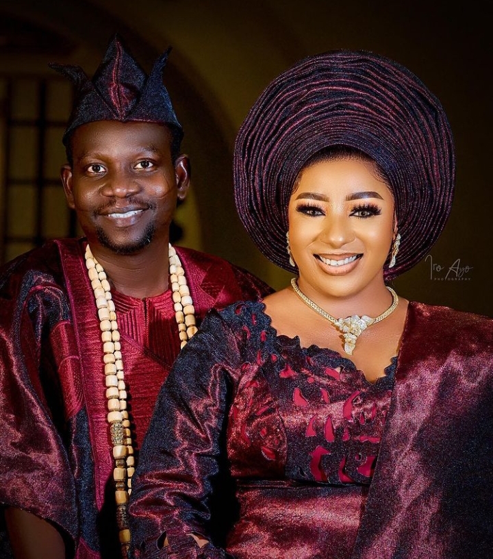 Actress Mide Martins and husband, Afeez Owo, start the new month on a love note 2 Actress Mide Martins and husband, Afeez Owo, start the new month on a love note
