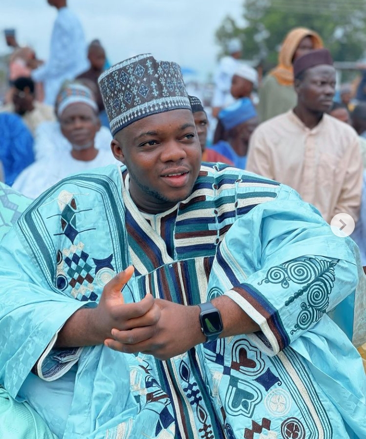 Skitmaker Cute Abiola stirs reactions as he holds 8 days Fidau prayer for late Queen Elizabeth (Video) 2 Cute Abiola