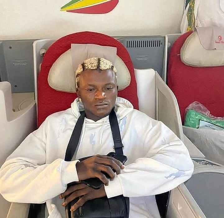 Reactions as Nigerian singer, Portable shares video of his performance in Ghana (Video) 2 Portable