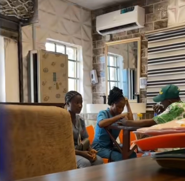 "Not Cool": Man Ignores Girlfriend's Friend that Came with Her, Refuses to Buy Her Food, Video Stirs Reactions (Video) 2 Man