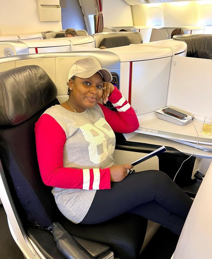Jide Owobona And Others React As Adebimpe Adedimeji Announces Her Arrival In Nigeria 2 Jide Owobona
