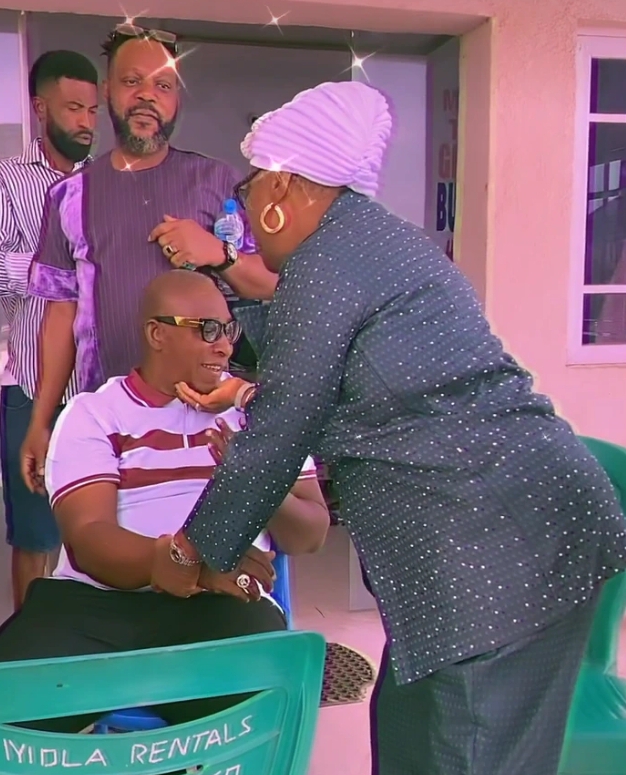 Reactions As Femi Adebayo Shares Lovely Moments With His Father And Wife On Movie Set (Video) 2 Screenshot 20221207 150417