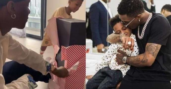 Wizkid Buys Huge Christmas Gift For His Son, Zion (Video)