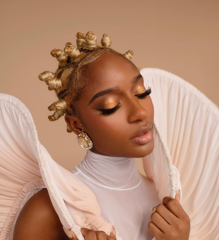 I Just Wish That Video Of Me Falling Wouldn't Be Seen By My Crush - Ayra Starr (Video) 2 I Just Wish That Video Of Me Falling Wouldn't Be Seen By My Crush - Ayra Starr (Video)